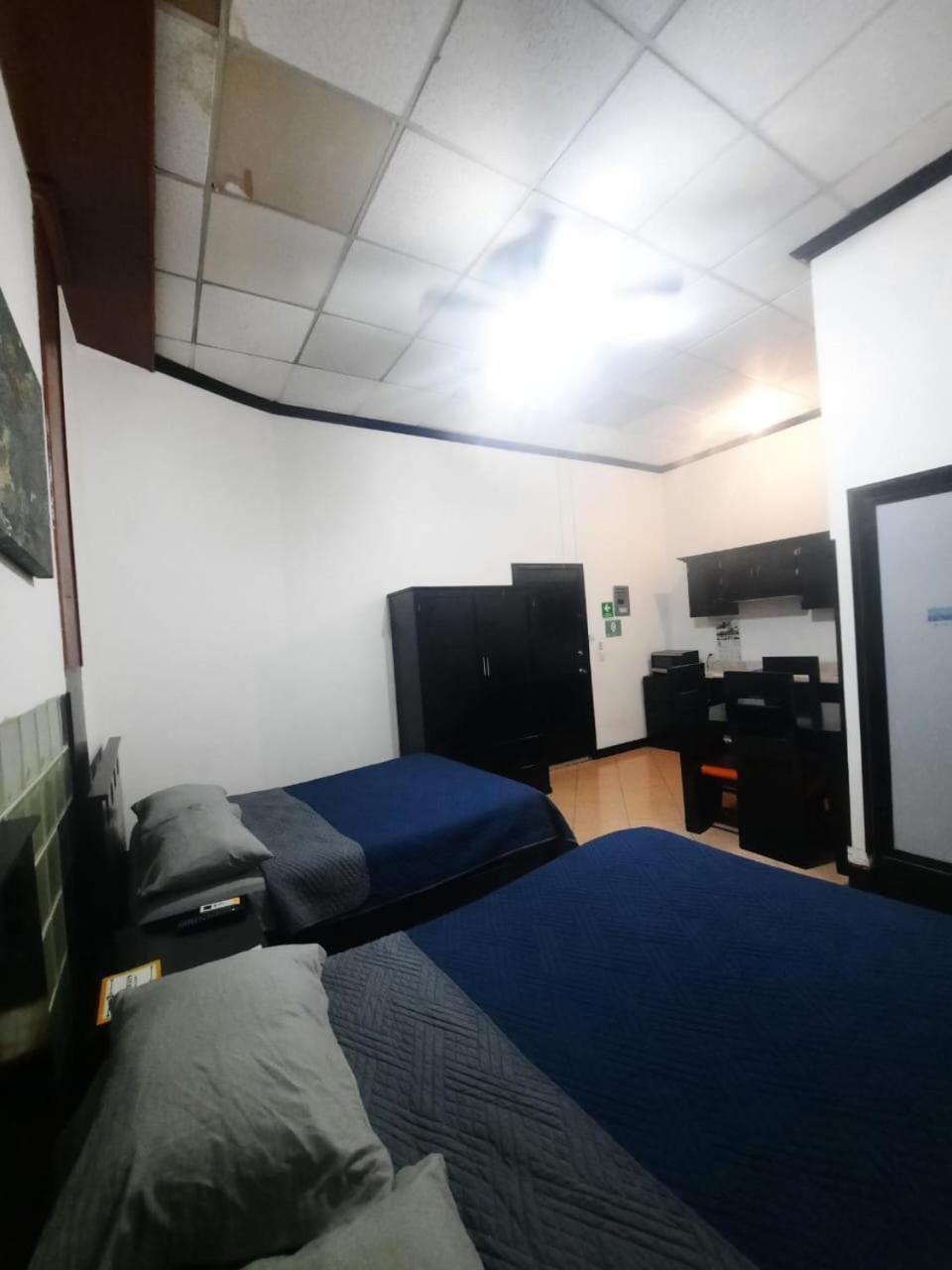 Hotel Garcias Suites, Linares Екстер'єр фото
