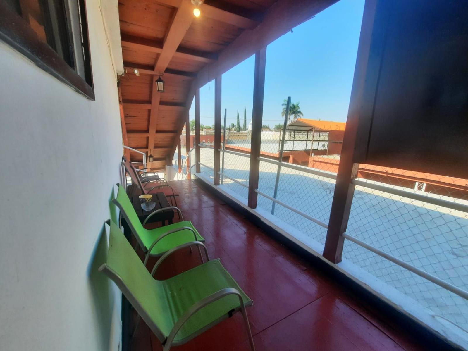 Hotel Garcias Suites, Linares Екстер'єр фото